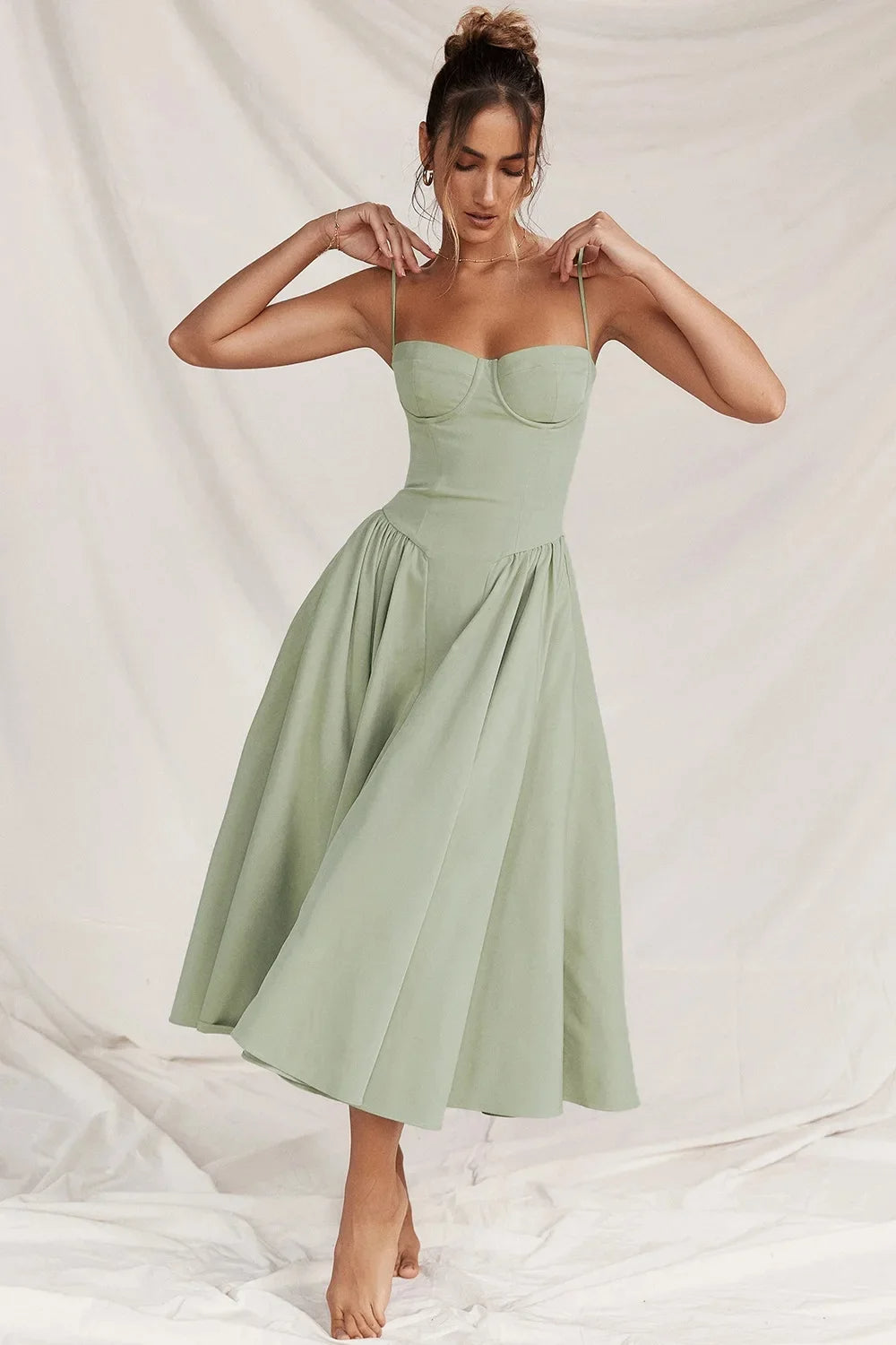 Robe midi femme à bretelles avec haut structuré-Midi Dress-Gigié
