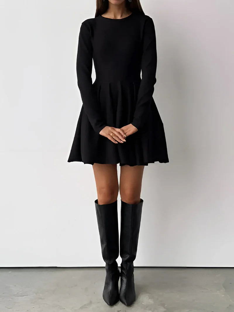 Robe mini pour femmes à manches longues avec col rond et jupe évasée-Mini Dress-Gigié