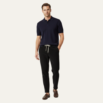 Homme pantalon avec taille élastique et cordon de serrage et jambe droite