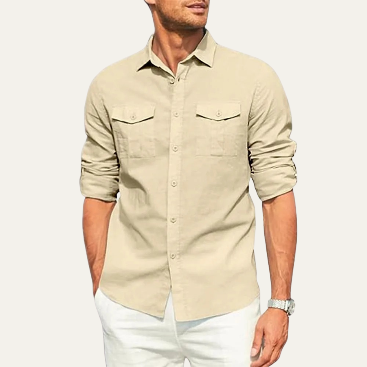 Homme chemise à boutons avec deux poches poitrine à rabat