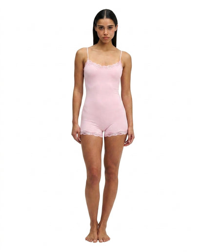 Femme Combishort sans manches à bretelles réglables et bordure en dentelle | imported-image-4