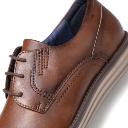 Baskets Derby à lacets pour homme avec semelle contrastante 11