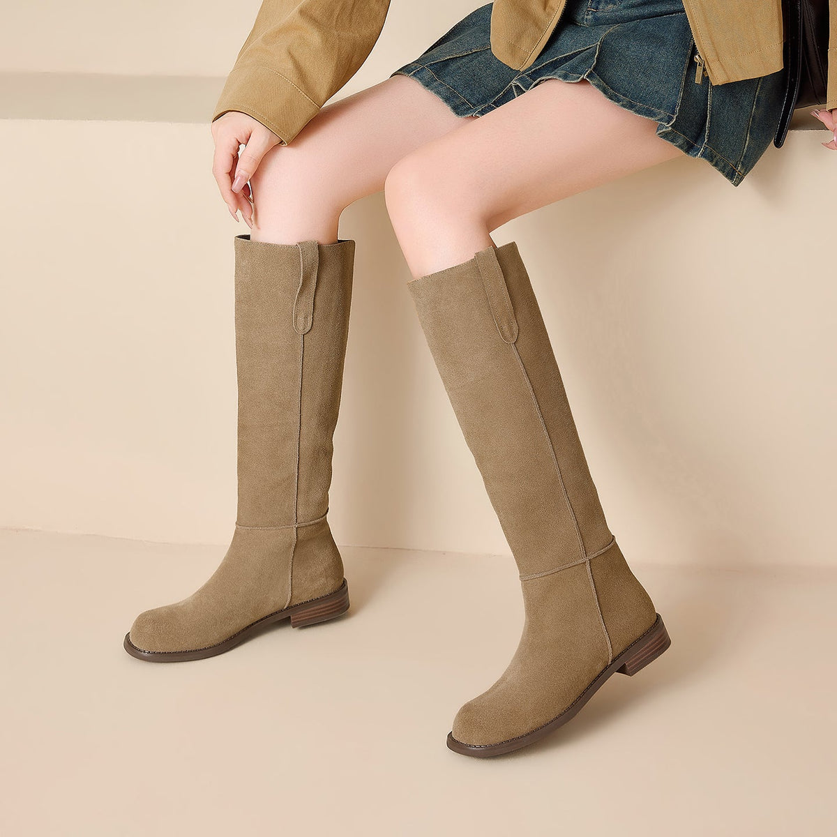 Bottes hautes en daim pour femme 2