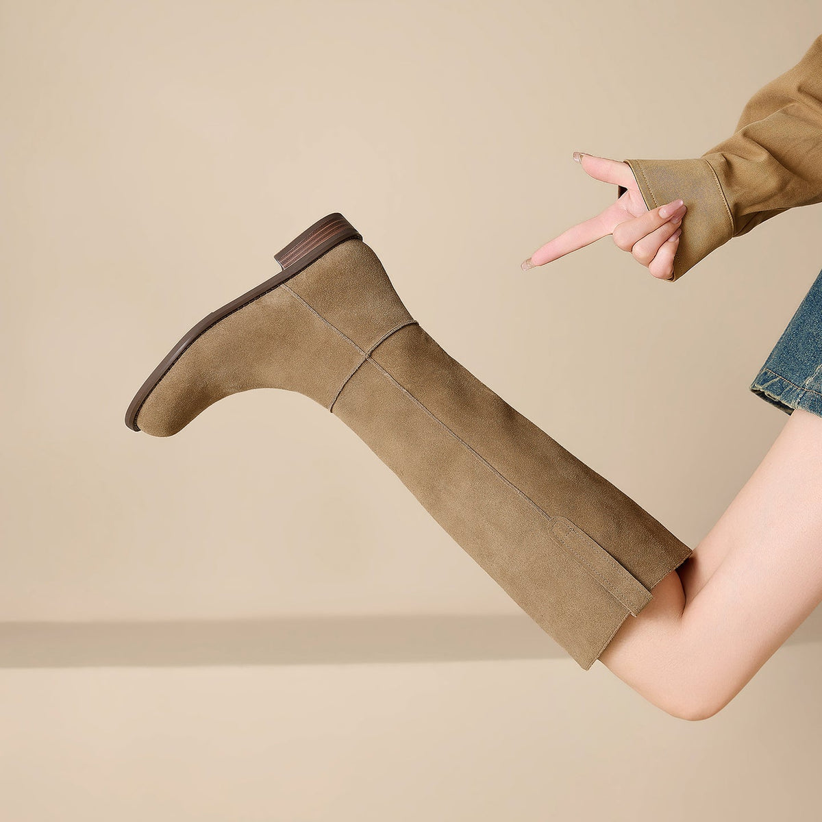Bottes hautes en daim pour femme 5