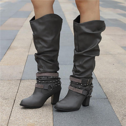 Bottes hautes slouchy pour femme avec brides à clous 4