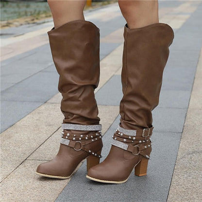Bottes hautes slouchy pour femme avec brides à clous 6