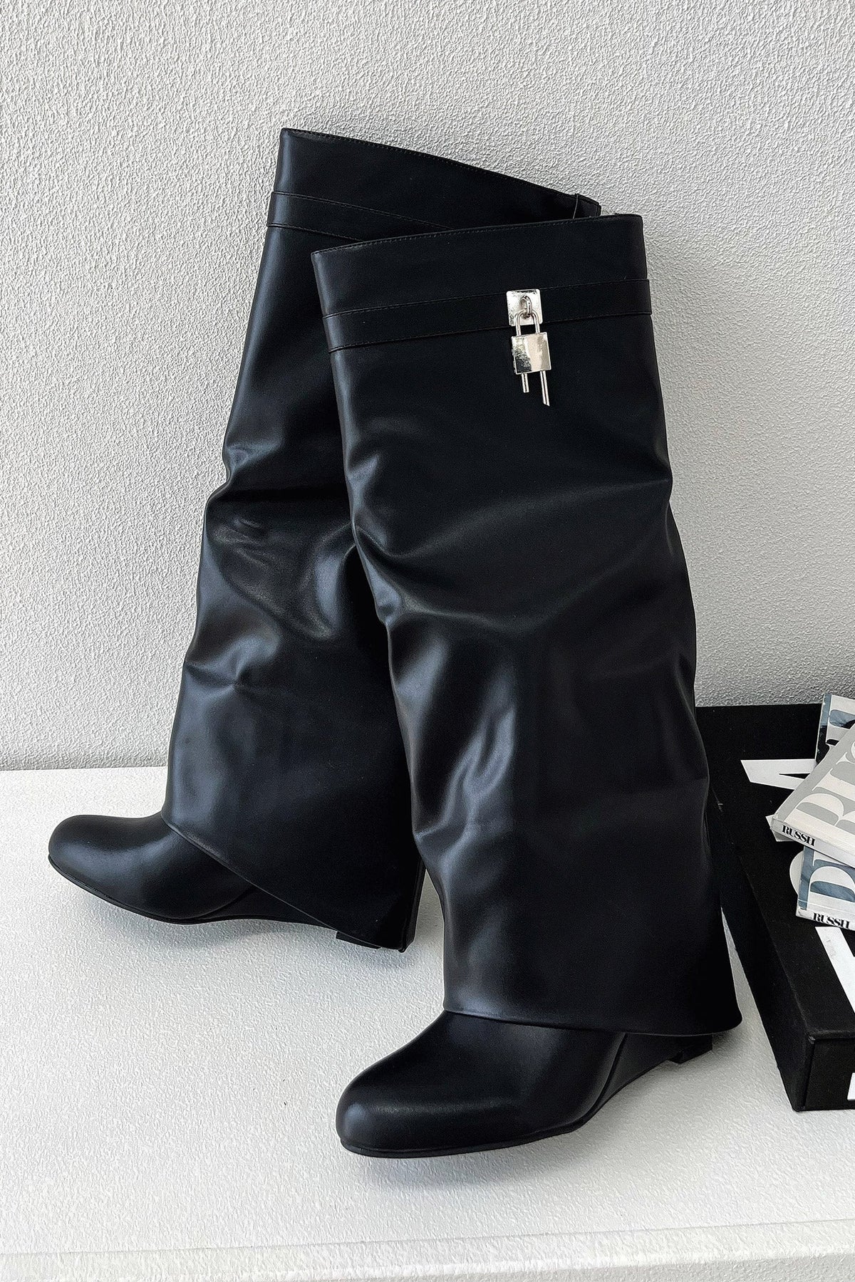 Bottes hautes slouchy pour femme avec détail replié 3