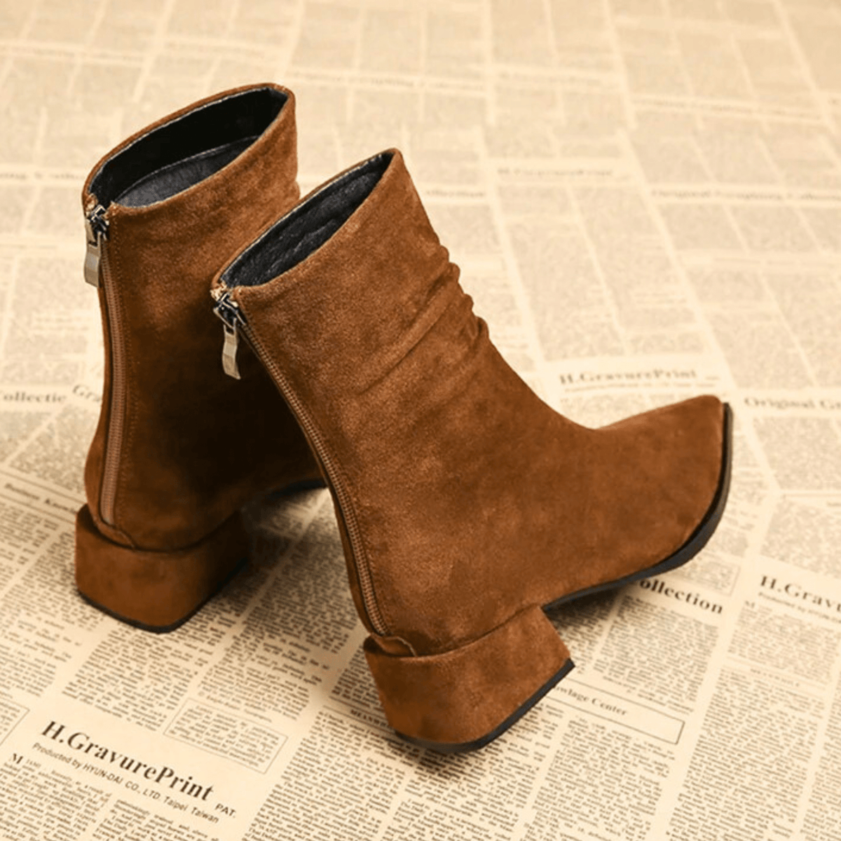 Bottines femme à bout pointu et tige souple 4