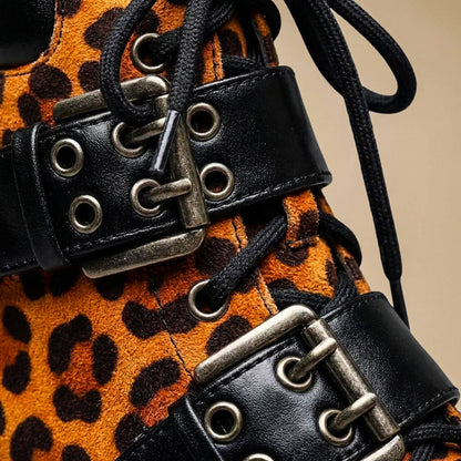 Bottines pour femme à motif léopard avec brides à boucles 3