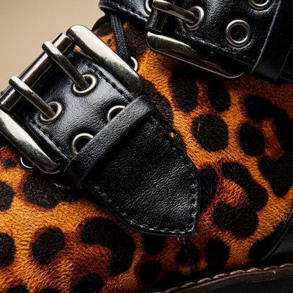 Bottines pour femme à motif léopard avec brides à boucles 4