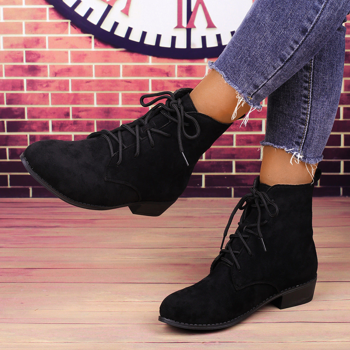 Bottines pour femme avec talon bloc et fermeture à lacets 2