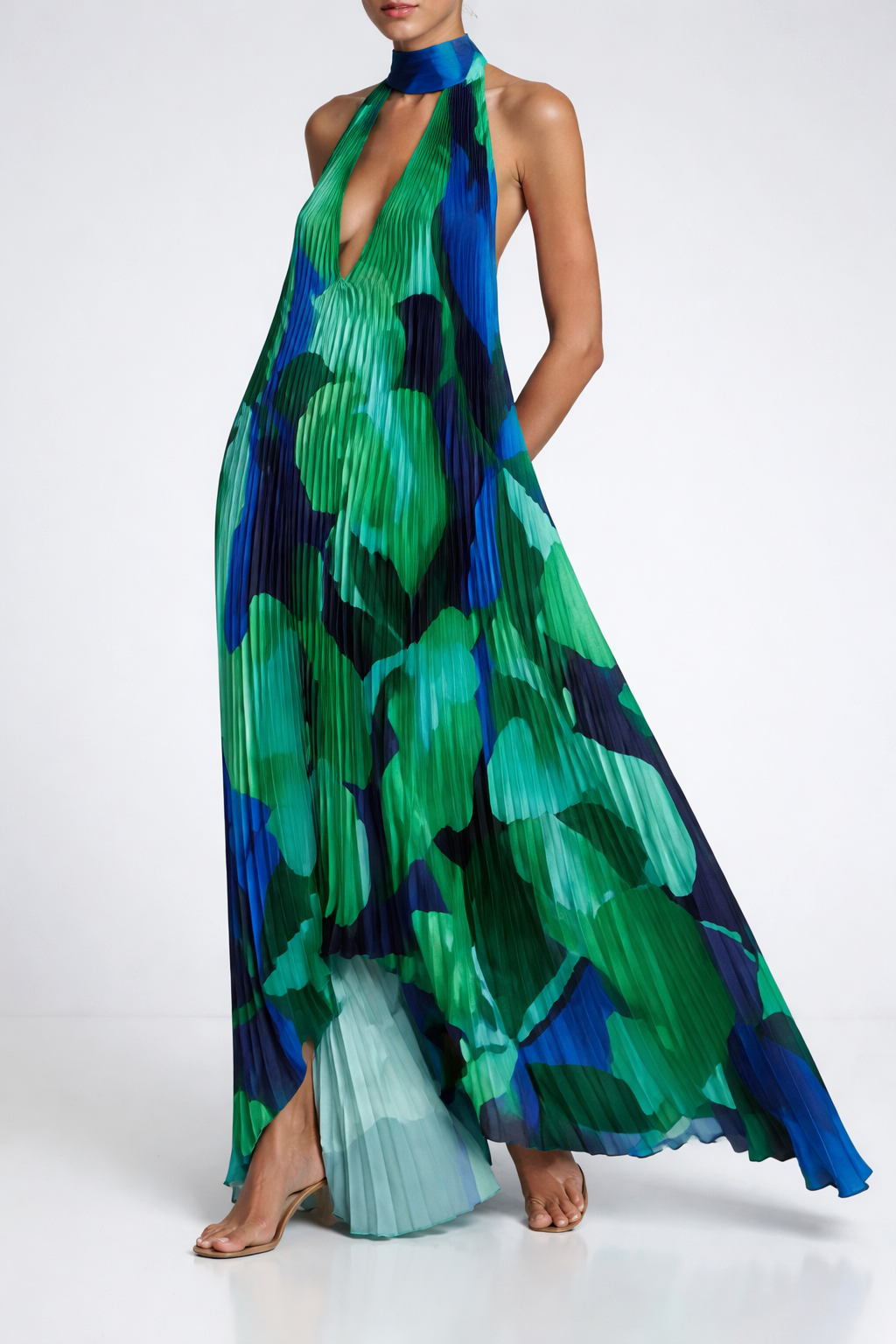 Femme Robe Longue à Col Tour de Cou et Structure Plissée