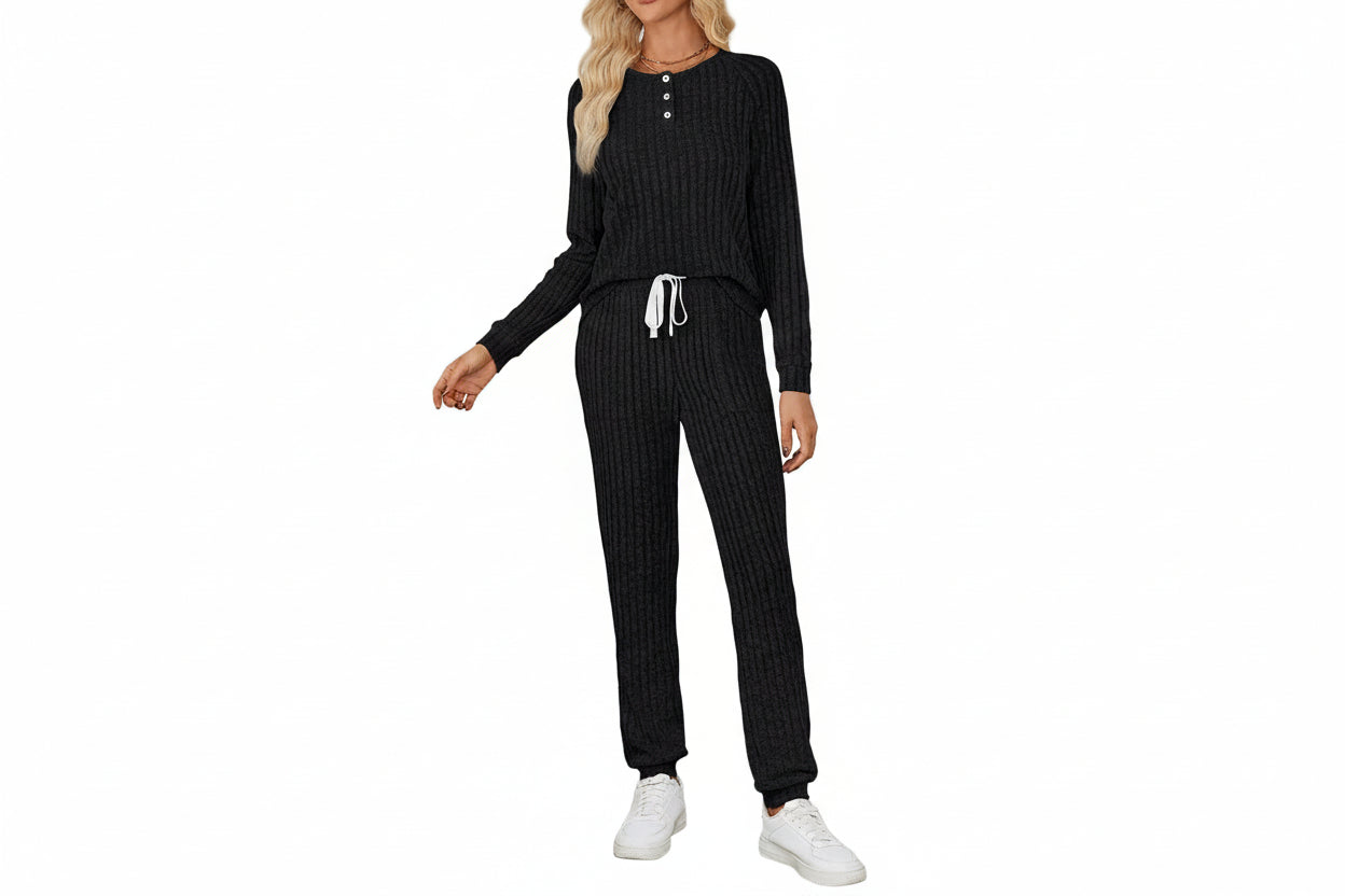 Ensemble deux pièces à texture côtelée avec haut à manches longues et pantalon