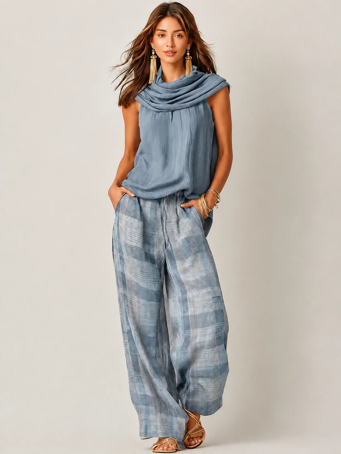 Ensemble haut sans manches à col bénitier et pantalon large à carreaux pour femme 4