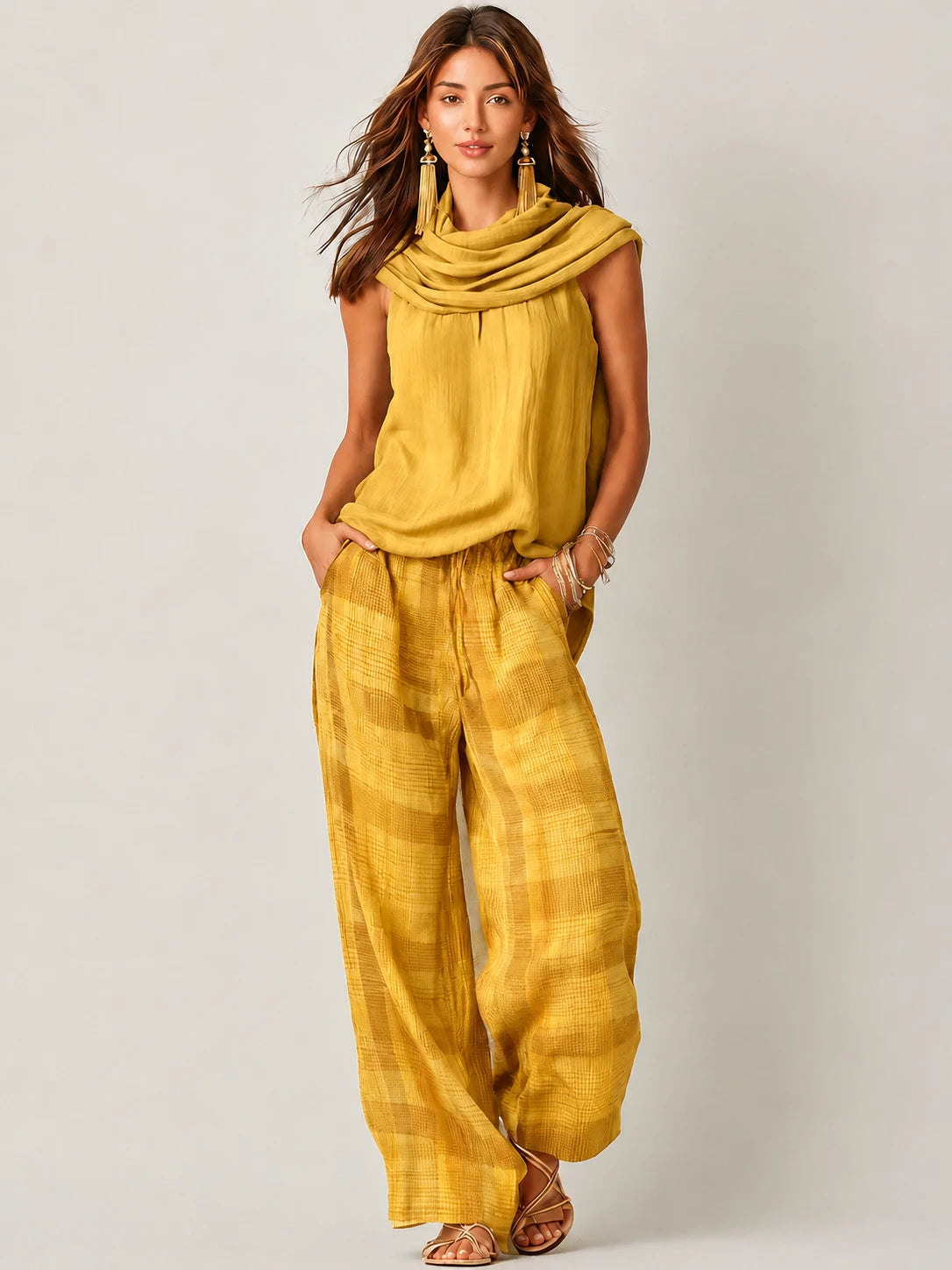 Ensemble haut sans manches à col bénitier et pantalon large à carreaux pour femme 5