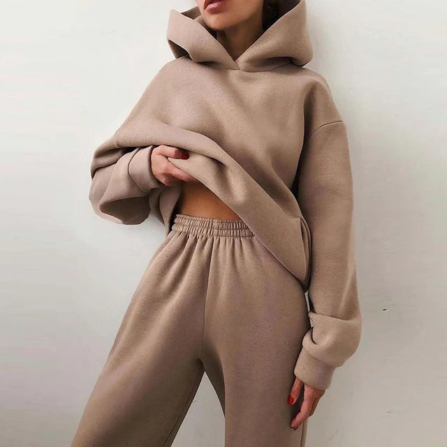 Ensemble survêtement femme avec sweat à capuche et pantalon de jogging 5