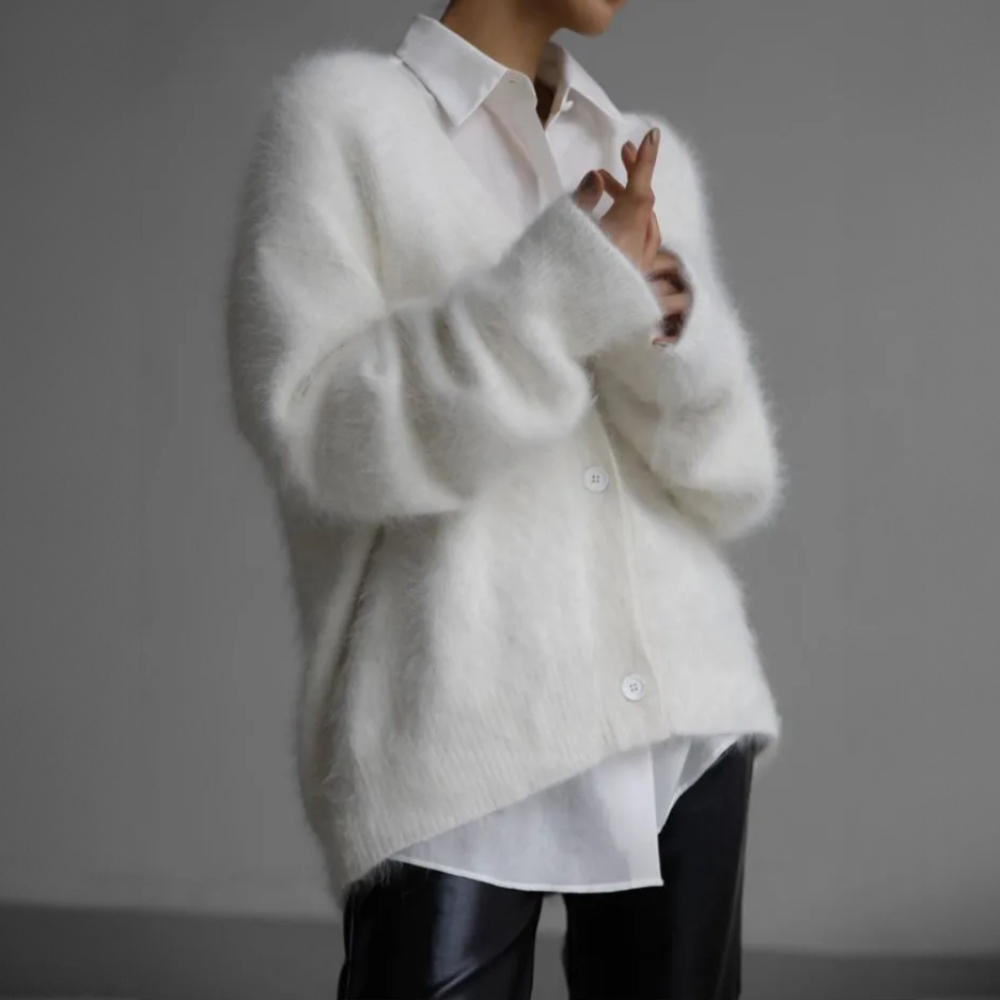 Gilet en maille pour femme avec col en V et boutonnage 8