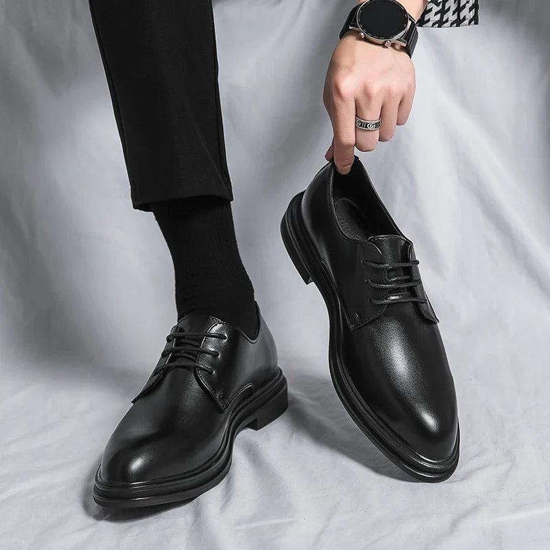 Hommes - Chaussures Derby à fini verni et semelles épaisses 1