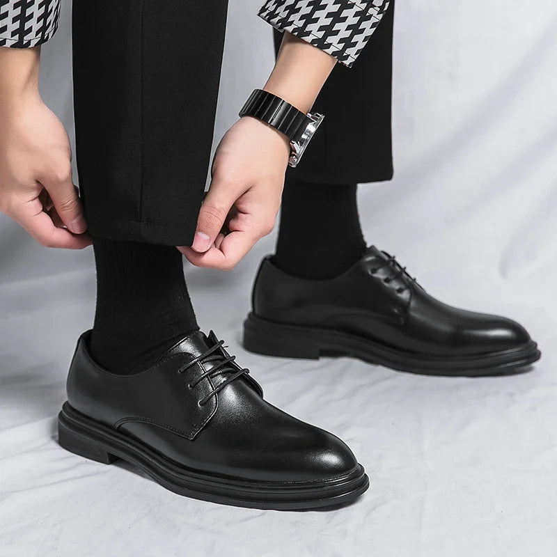 Hommes - Chaussures Derby à fini verni et semelles épaisses 2