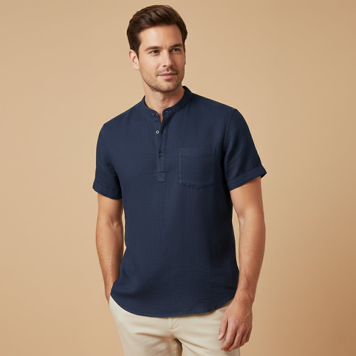 Hommes Chemise Henley à manches courtes avec col officier et poche poitrine 1