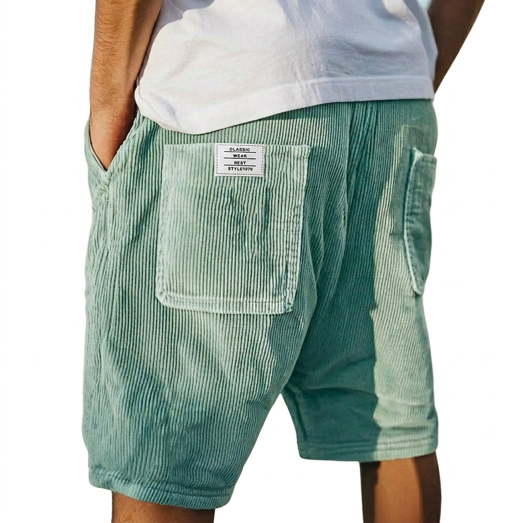 Hommes Shorts à texture de lignes verticales en relief avec poches arrière et étiquette Vert