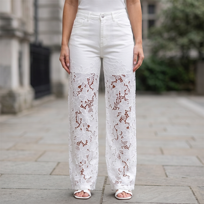 Jean large pour femme avec empiècements en dentelle 4