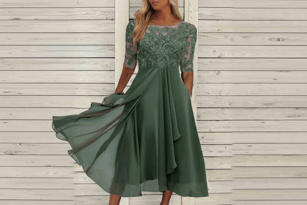 Robe femme avec haut en dentelle et jupe évasée
