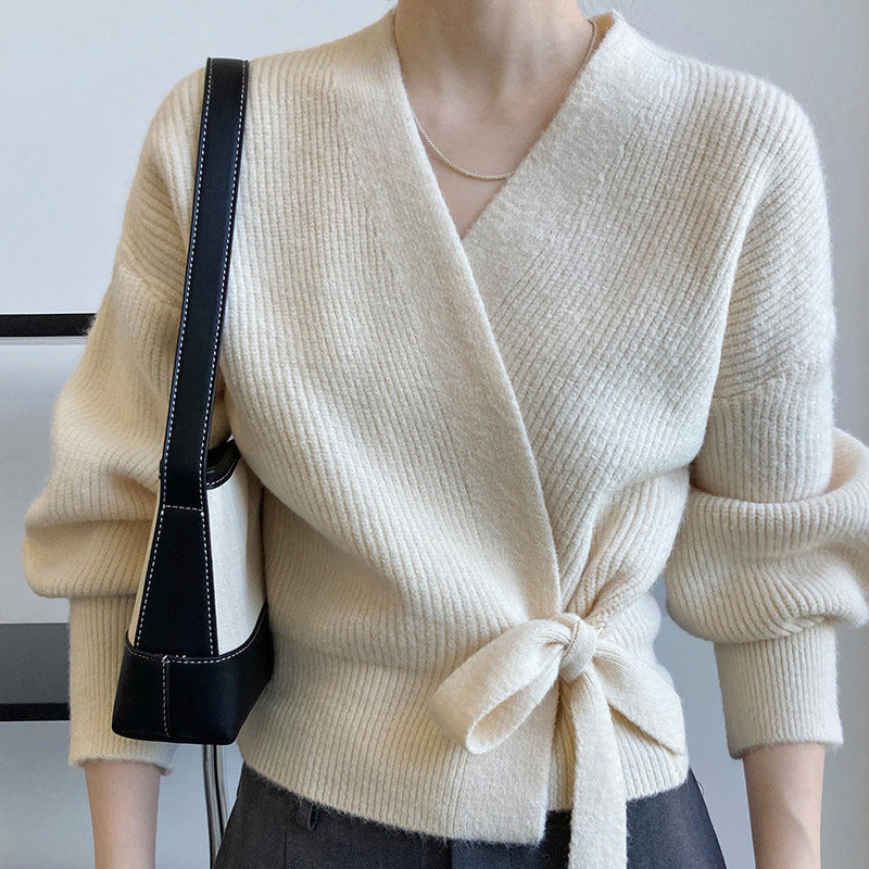 Haut en maille cache-cœur pour femme avec col en V et lien à nouer