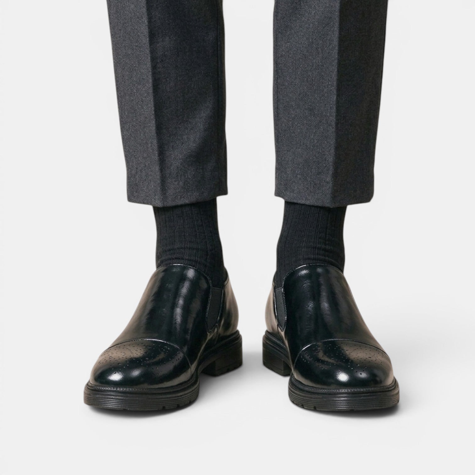 Mocassins Brogues à enfiler pour homme avec panneaux latéraux élastiques 3