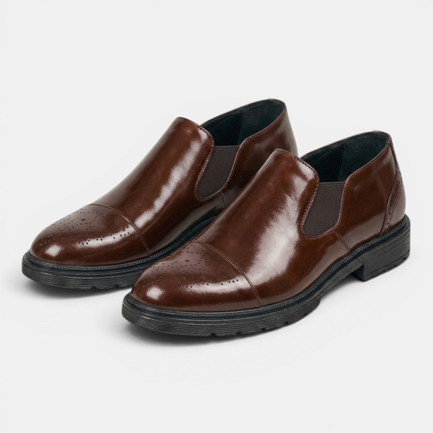 Mocassins Brogues à enfiler pour homme avec panneaux latéraux élastiques 5