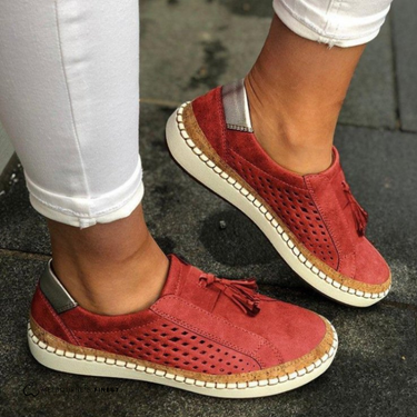 Mocassins à enfiler pour femme avec détail pompon 2
