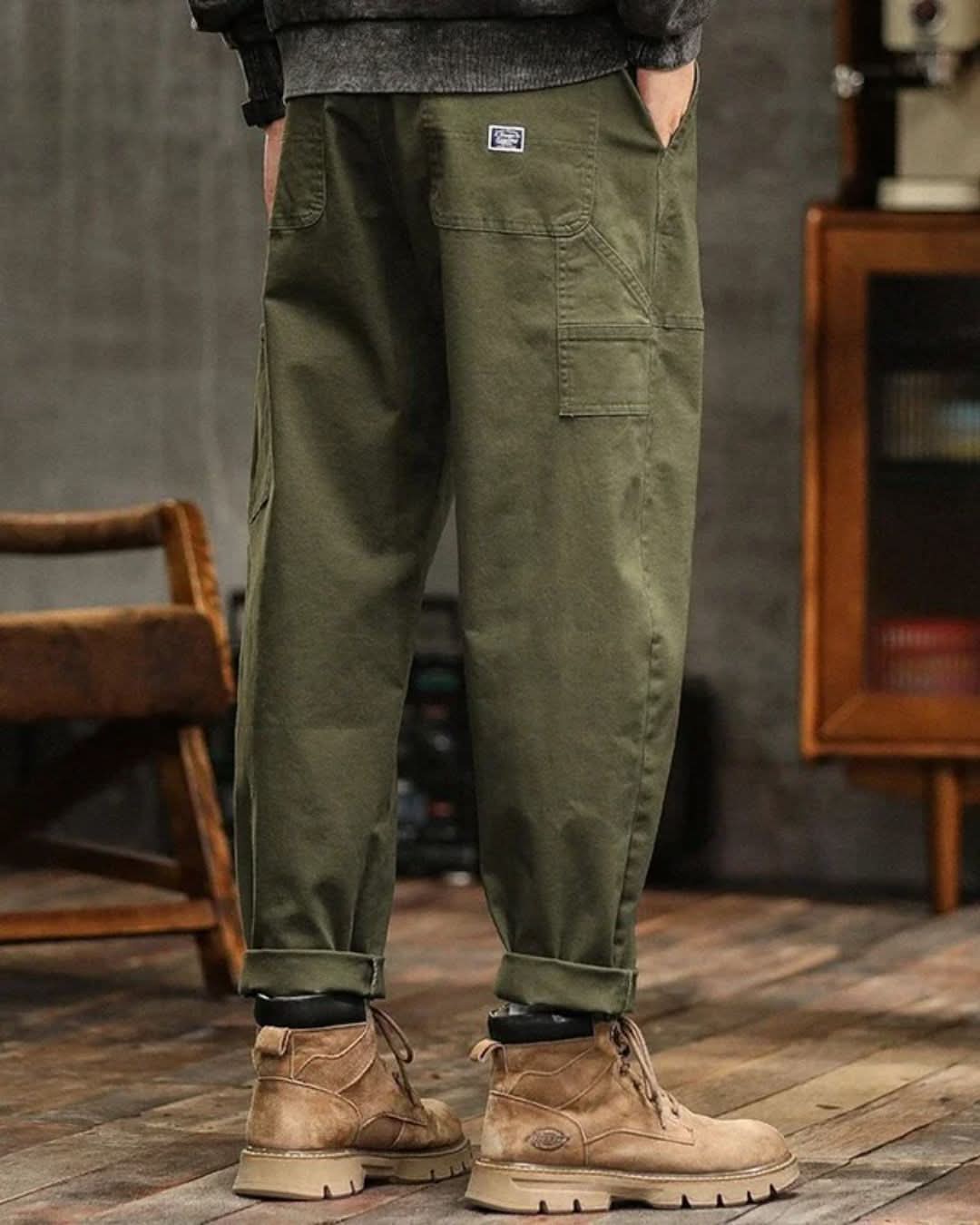 Pantalon cargo pour homme avec poches plaquées et détail de ceinture 5