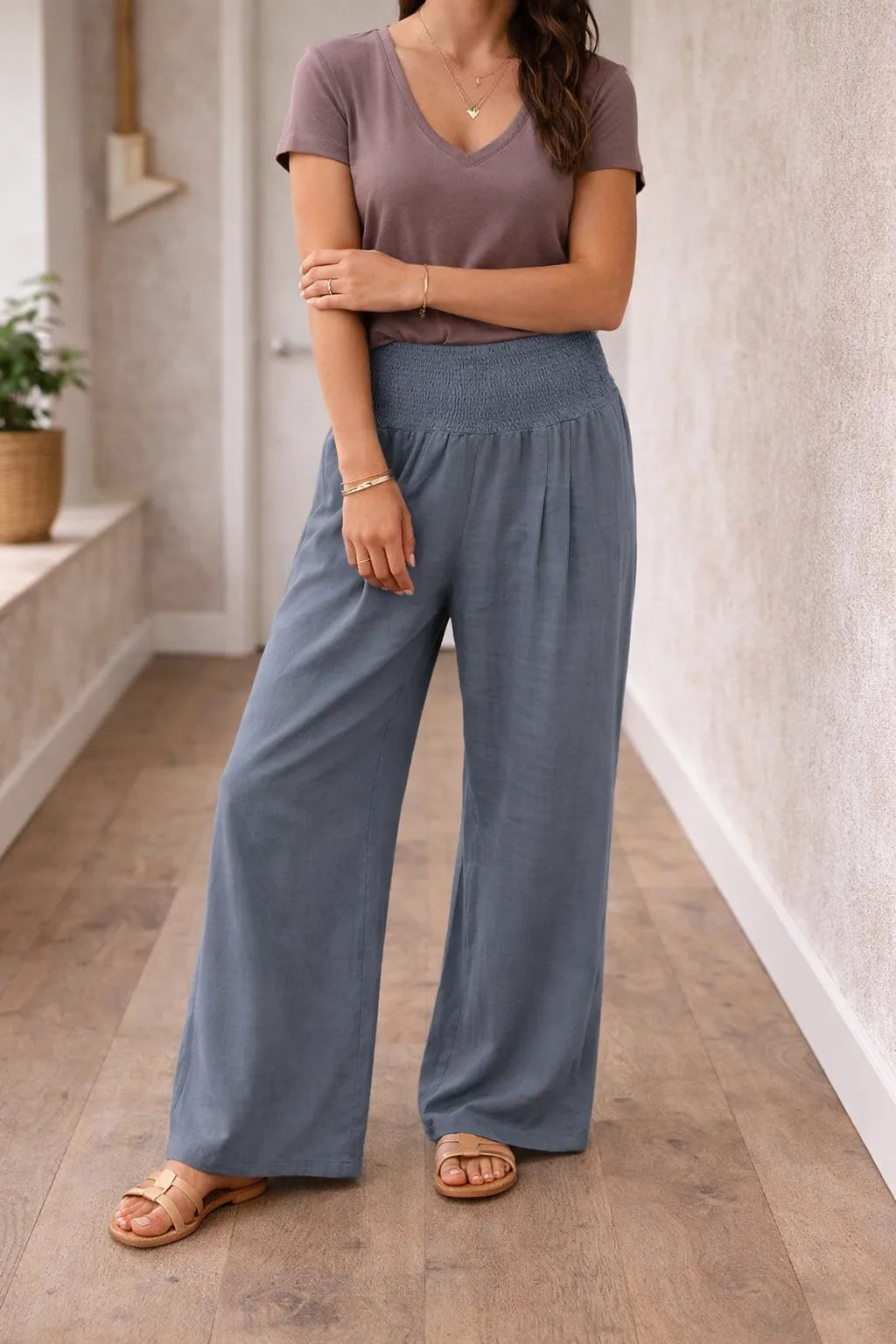 Pantalon large pour femme avec taille smockée 7
