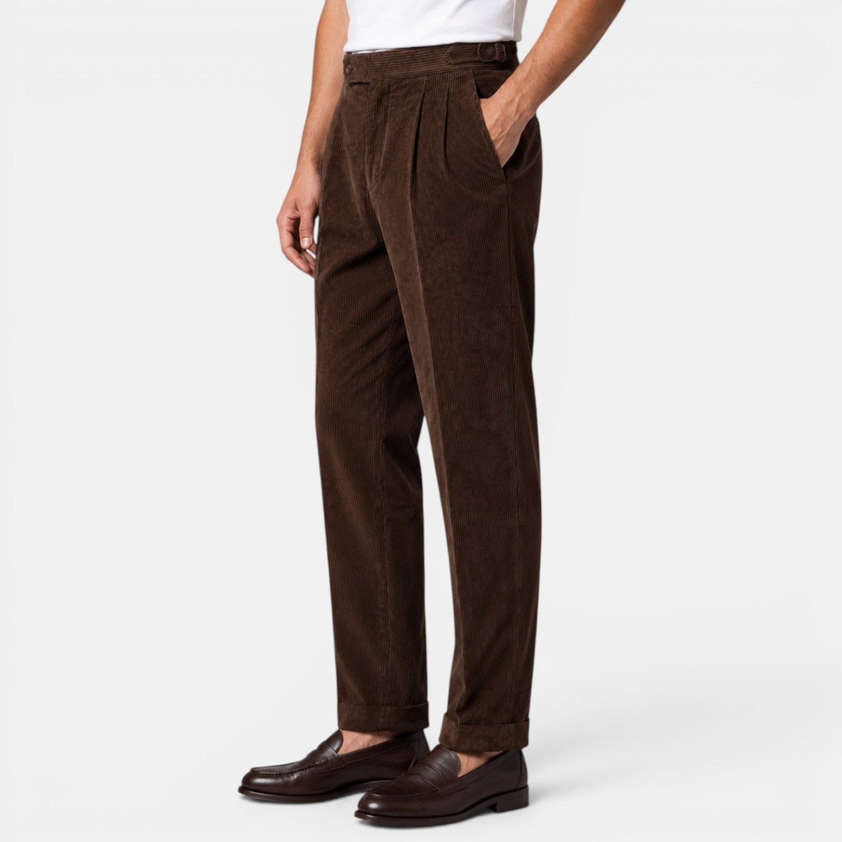Pantalon plissé en velours côtelé pour homme avec ourlets à revers 9