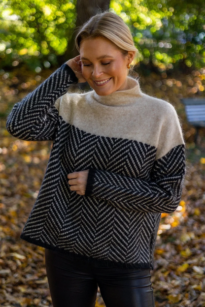 Pull à col montant pour femme avec motif chevron 2