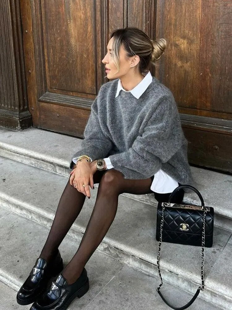 Pull en maille pour femme avec col rond et épaules tombantes 10