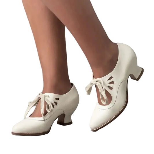 Escarpins Mary Jane femme à lacets avec empeigne découpée et talon bas