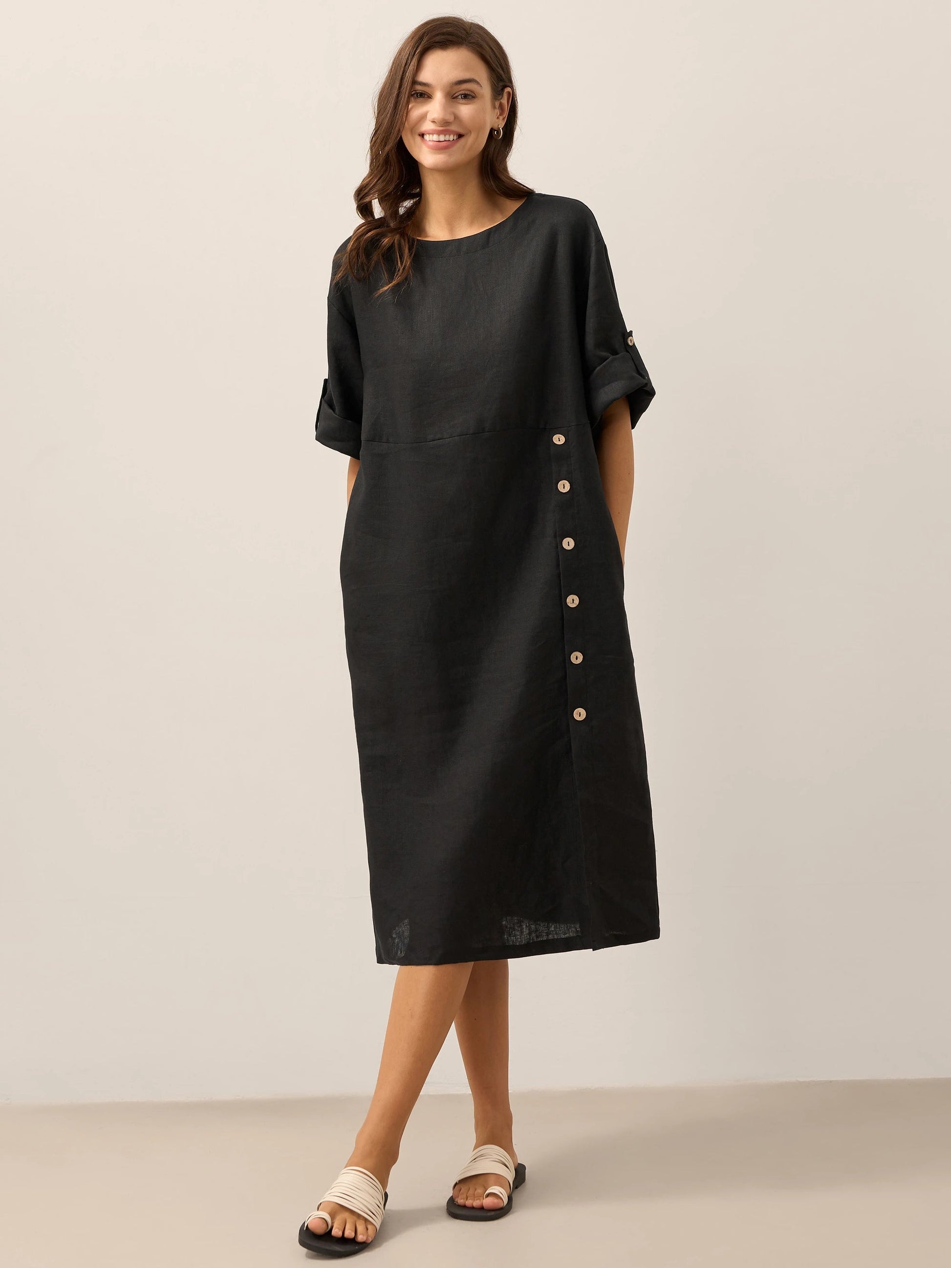 Robe midi à col rond pour femme avec boutons latéraux 10