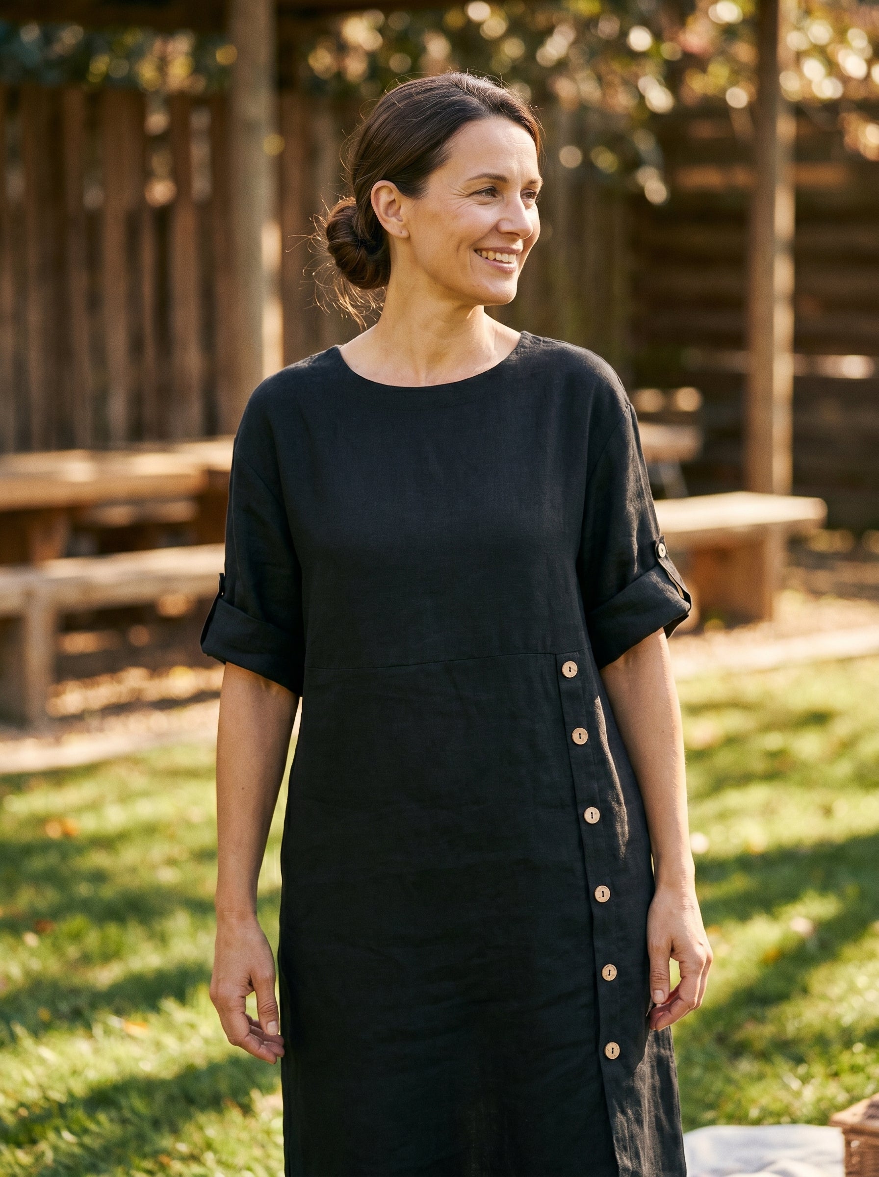 Robe midi à col rond pour femme avec boutons latéraux 12