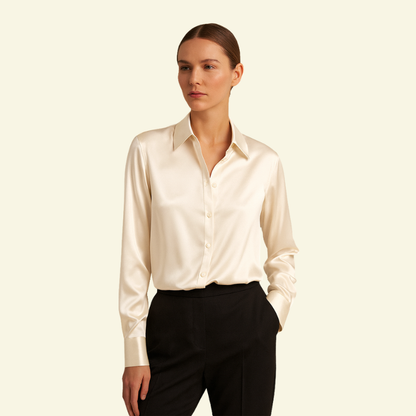 Chemisier femme à manches longues avec col et fermeture boutonnée et empiècement dos