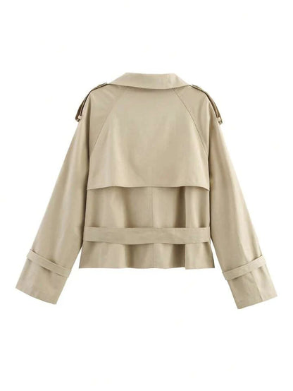 Trench-coat court pour femme avec ceinture et boutons 9