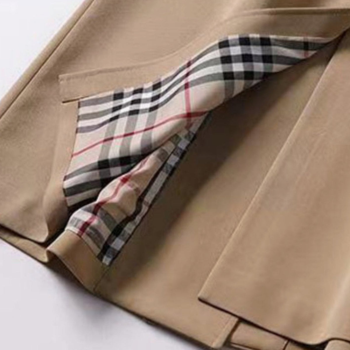Trench-coat long pour femme avec ceinture et doublure à carreaux 5