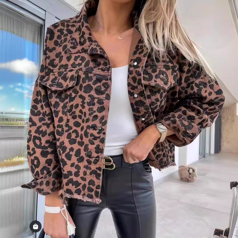 Veste en jean oversize à imprimé léopard pour femme 4