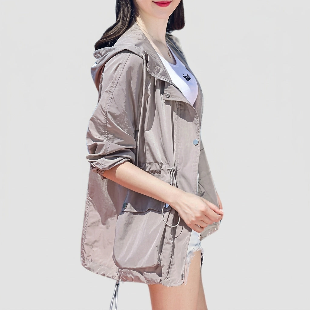 Veste zippée à capuche transparente pour femme 4