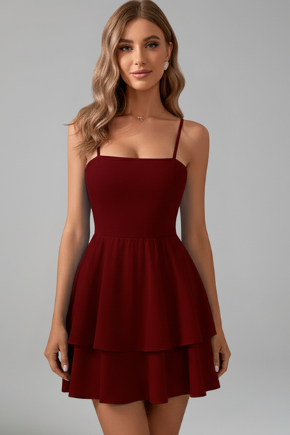 Femme Robe Courte à Bretelles Fines et Jupe à Deux Niveaux