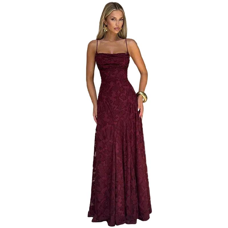 Robe longue femme  à fines bretelles avec motif floral texturé