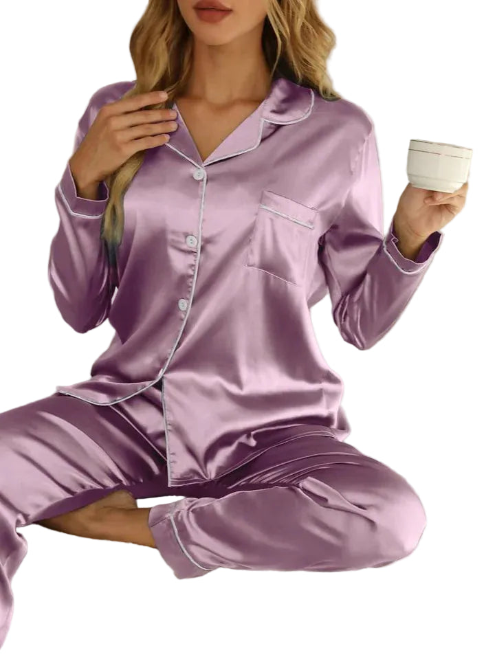 Ensemble pyjama boutonné pour femme