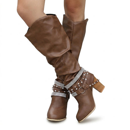 Bottes hautes slouchy pour femme avec brides à clous 1