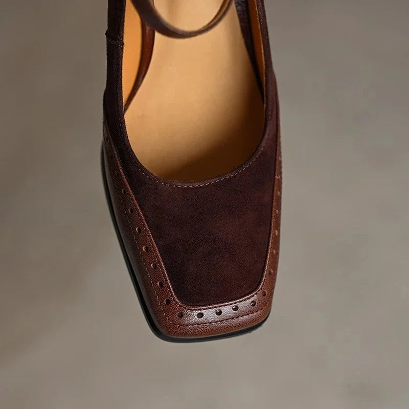 Bottines Fermées pour Femme avec Découpes Latérales, Trois Brides à Boucles et Talon Bloc-Men Shoes-Gigié