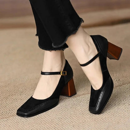 Bottines Fermées pour Femme avec Découpes Latérales, Trois Brides à Boucles et Talon Bloc-Men Shoes-Gigié
